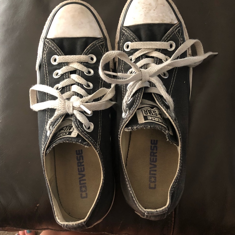 Black converse :)